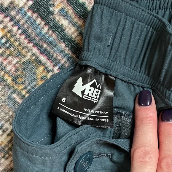 REI Sahara Convertible Pants - Women's - Picture 2 of 4